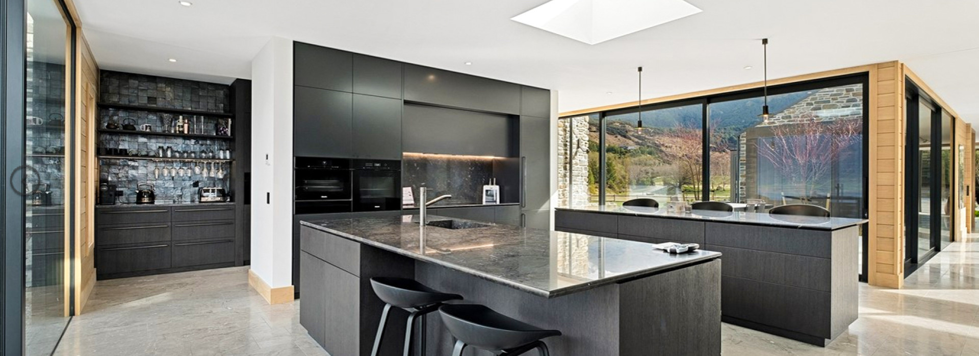 Closeburn Lodge kitchen Queenstown MBA AWARD 2020 kitchen v2
